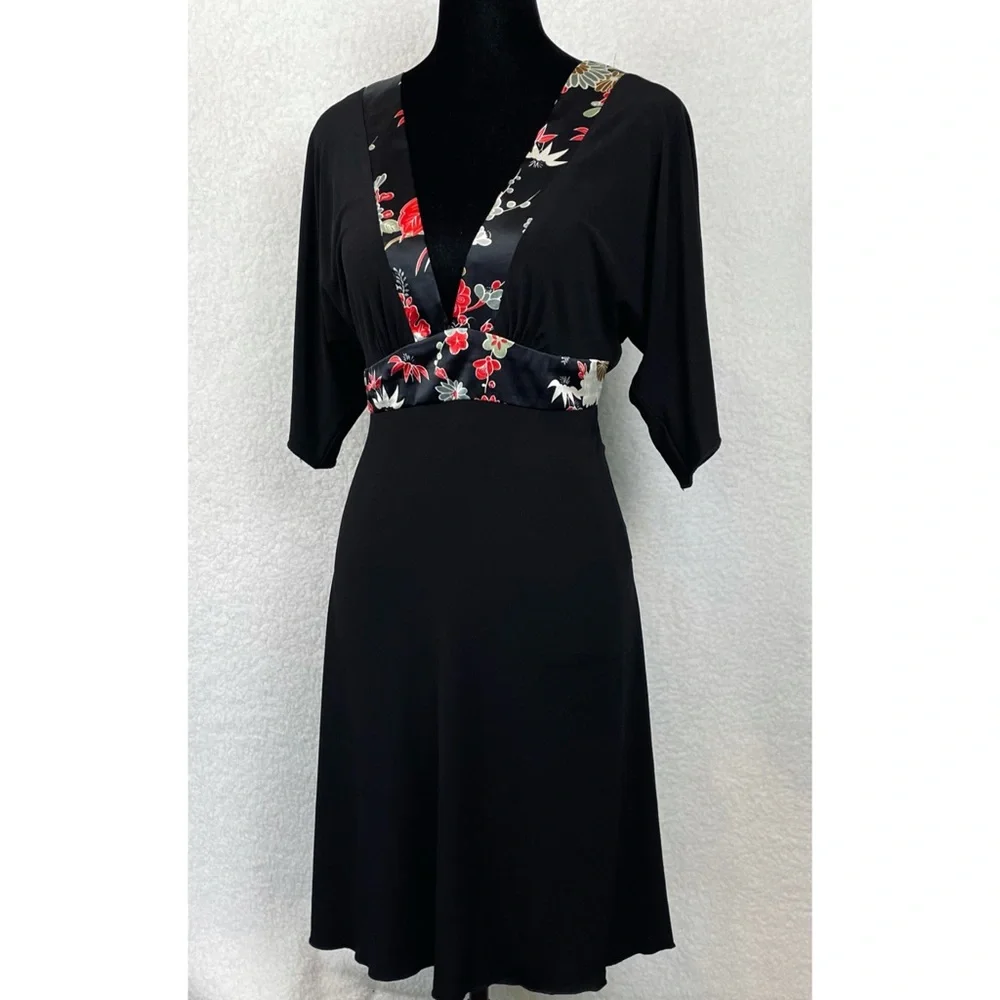 LOVE TEASE • Black Floral Trim V-Neck Mini Dress, M - Picture 2 of 14
